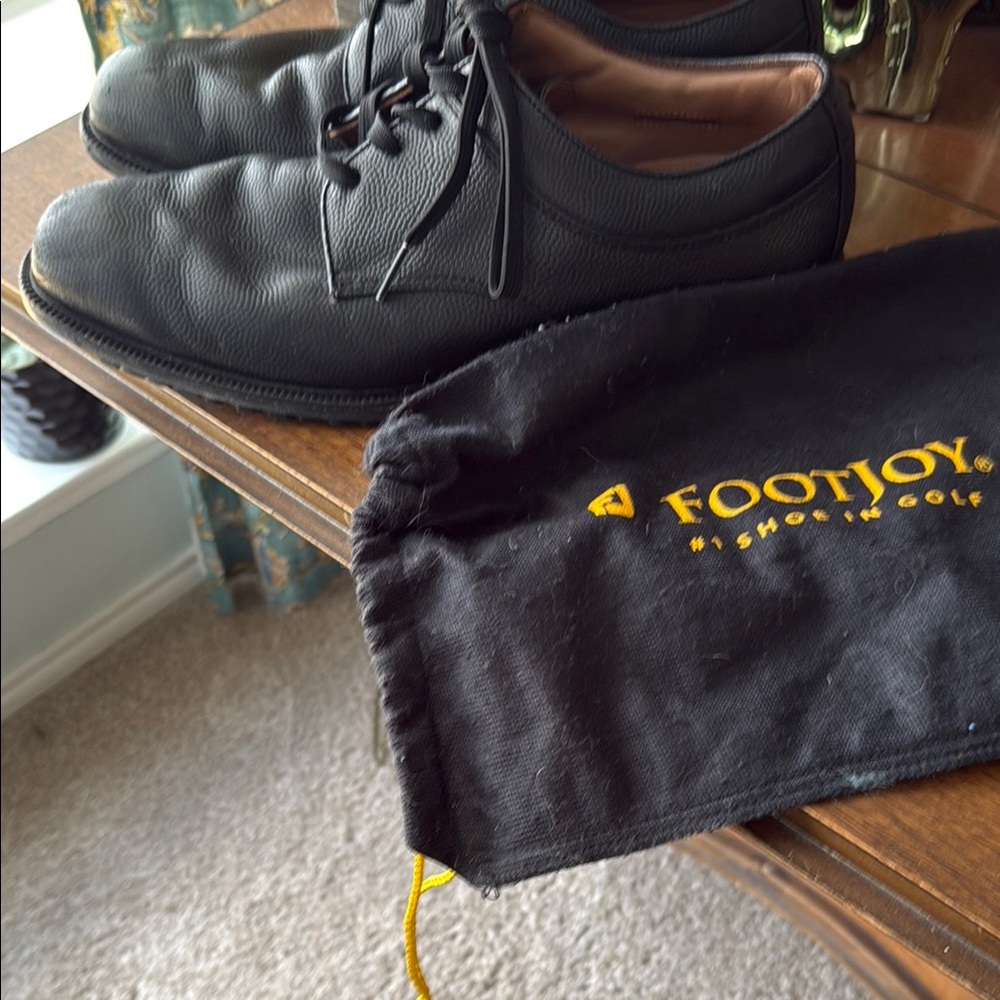 FootJoy Black Leather Oxford Shoes Sleek Polished Design